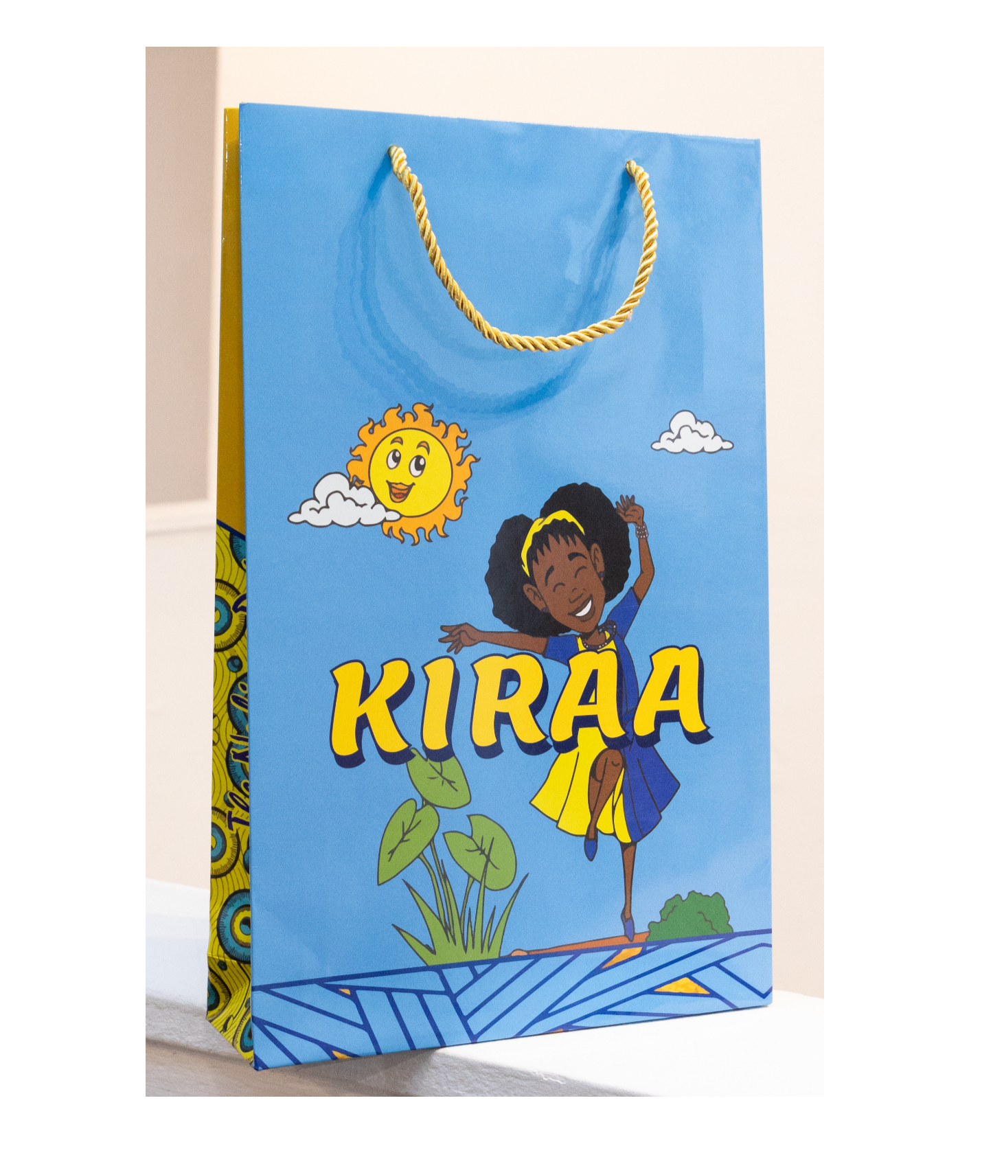 Kiraa Gift Bag image 2